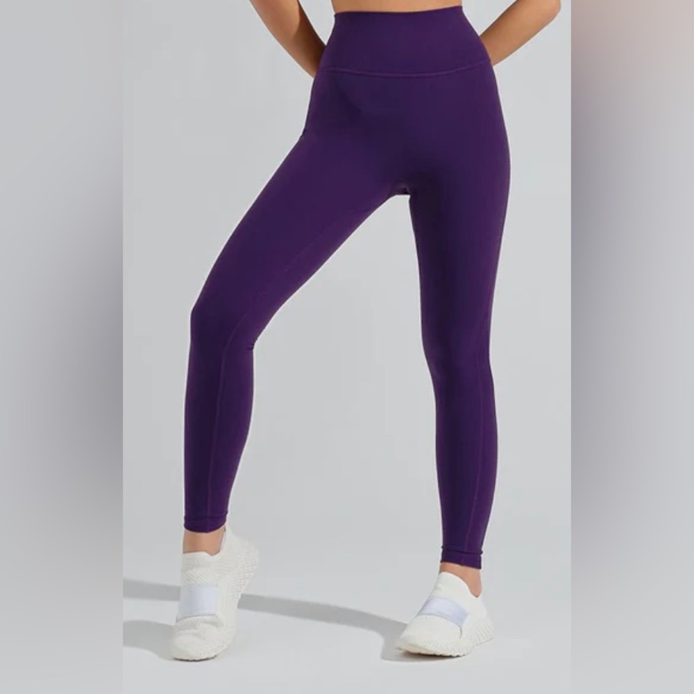 Buffbunny Legacy Leggings Size M, Eggplant Purple